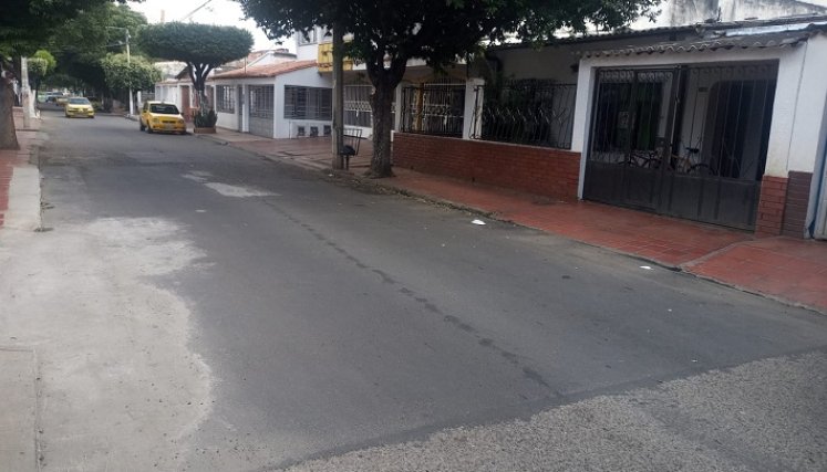 El hecho se presentó hacia las 12:50 del mediodía, cuando el abogado llegó en su vehículo junto con su esposa hasta su vivienda.