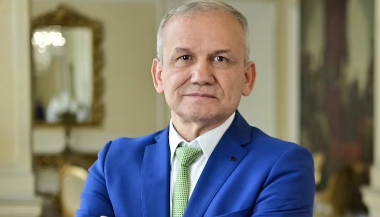 Carlos Ramón González