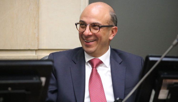 Senado elige a Carlos Camargo como nuevo magistrado de la Corte Constitucional 